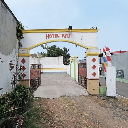 Spot On 92983 Hotel Ayu سيمارانغ المظهر الخارجي الصورة
